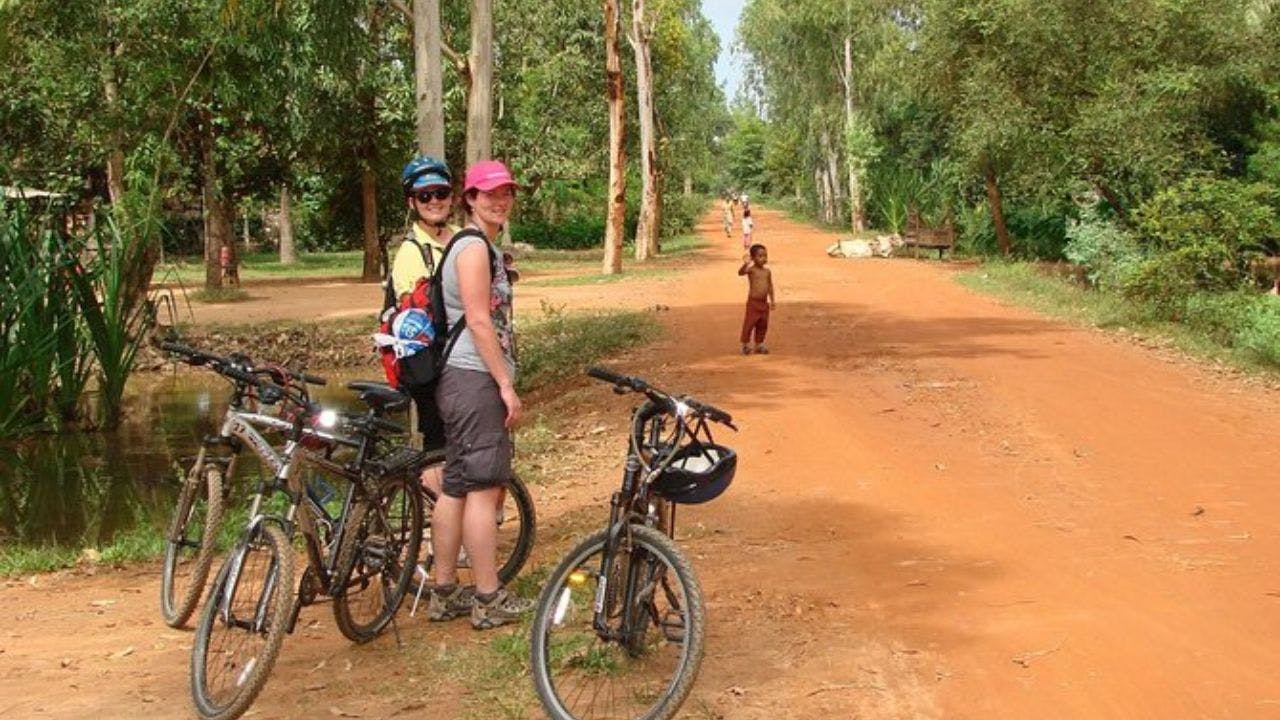 Cycling Tours Around Siem Reap